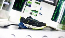 安踏鞋广告爆料视频播放,揭秘运动鞋界的时尚与科技